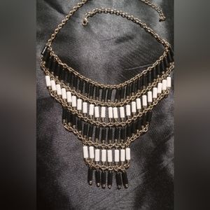 American rag choker collar necklace black & white gold tone chain.